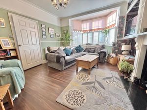 Lounge- click for photo gallery